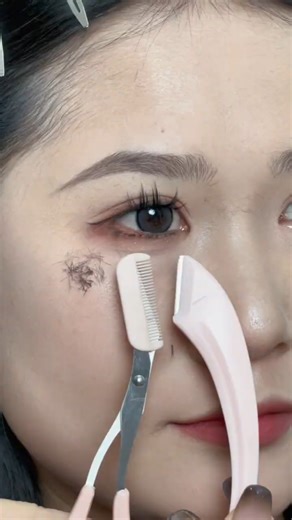 Perfect Eyebrow Shaping Made Easy ✨ Best Eyebrow Knife Tool for Beginners #shorts #beauty #eyeliner