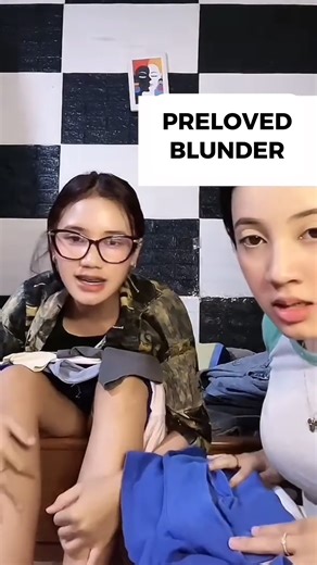 Cewek berkacamata | Random Live Streaming