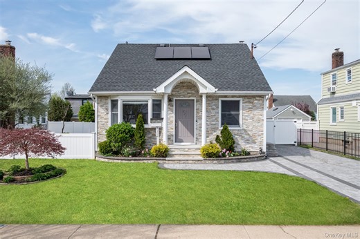 227 Columbus Pkwy, Mineola, NY 11501 - MLS 981229 - Coldwell Banker