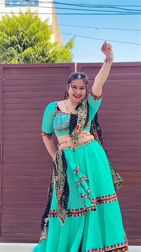 💃Teri Lakh Da Hulara 🔥 | Punjabi Viral Dance Shorts | #trending #dance #dancevideo #viral #shorts