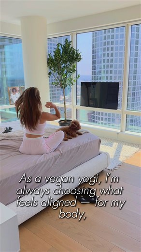 LIVING SILICA on Instagram: "Wellness isn’t about extremes — it’s about alignment. That’s where SILICA makes a difference: a powerful trace mineral that works in harmony with the body to support strength, resilience, and natural collagen production. 🌱 Plant-based 💧 Highly absorbable ✨ Promotes radiant skin, strong nails, and healthy hair With LIVING SILICA®, the benefits go beyond beauty. It’s about balance, nourishment, and feeling supported from within — the true foundation of lasting wellne