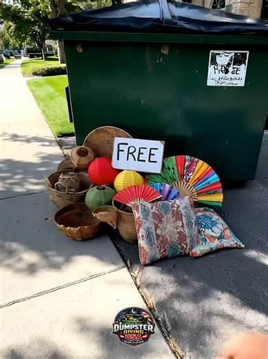 Treasure Hunting: Dumpsters Full of Valuables