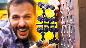 51K views · 2.1K reactions | Afinal, como é feito o dado? A matéria-prima é o poliestireno de alto impacto, um dos primeiros plásticos fabricados industrialmente. Os dados são fabricados com plásticos reciclados e, no caso da peça branca, ela é feita a partir de resíduos de porta de geladeira. Mas uma das partes mais curiosas é a impressão dos números. Boravê? #ManualdoMundo #Curiosidades #Boravê | Manual do Mundo | Facebook