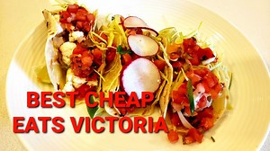 Victoria BC’s best cheap eats! Food tour under $10 | Budget food vlog