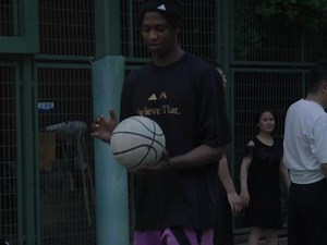 美国草根，冲击中国职业联赛！广州龙狮队外援威廉·道格拉斯 @WickedWill 他是谁？#去颠覆不止步 #CBA #广州龙狮 #BelieveThat