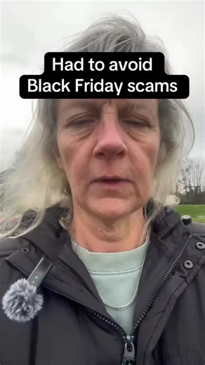 How to stay safe and not be tricked into a scam on Black Friday weekend #Scams #Scammers #BlackFridayScam #MoneyTipsAndTricks #ShoppingOnline #TheComplainingCow #BlackFriday | The Complaining Cow