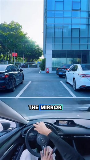 Smart way for back parking. #DrivingHacks #drivingskills #drivinglessons #Parking | Driving Hacks