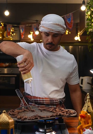 ⁨\tكبدة تاكو 🌮🔥 . وصفة بسيطة ولطيفة ولذيذة 🤎 المكونات : - كبدة طازجة - بصل - فلفل الوان ( احمر - اخضر - اصفر ) - زيت - ملح وفلفل اسود . صوص الطحينة: - طحينة - لبن - ملح وفلفل اسود - خل - ليمون . وبالعافية عليكم 🤌🏼🌮 . الصوت من المبدعة : ‪@بِيَانِسْت شُرُوقْ🎹 👏🏼 . #وصفات #اكل #تاكو #كبدة⁩