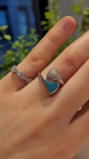 Tanzanite vs Opal #gemstones #viral #facts #jewelry #gemstonelovers #crystals #beautiful #nature