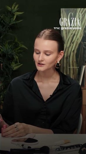 How to use blush in a quick makeup look? Subscribe ❤️ tgk: graziarussia #beauty