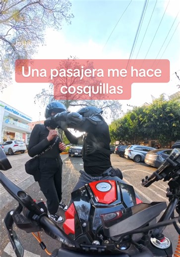 Una divertida experiencia con una pasajera juguetona