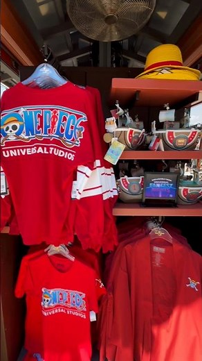 One Piece Merch at Universal CityWalk… But Where’s Orlando Fan Fest? 👀