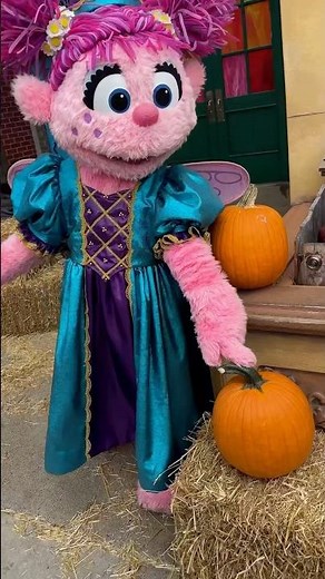 Do you want to trick-or-treat at Sesame Place Philadelphia with your favorite furry friends?