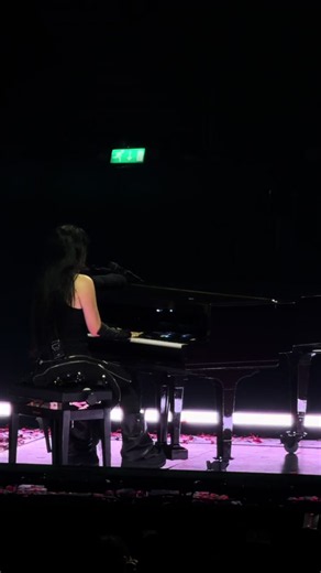 My Immortal – Evanescence live at London O2