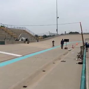 Kelly Catlin in the 3k individual pursuit. Before dominating the U23 road scene, Kelly was a soccer player. And to be honest, we're glad she switched. #TeamUSACwmn #trackcycling | USA Cycling