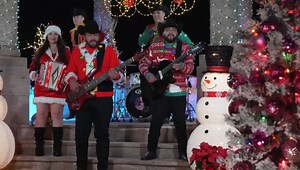 6K reactions · 2.3K shares | Está nueva grabación de Navidad va especialmente dedicada para los niños fans de CONTROL! Feliz Navidad  #NavidadNavidad #JingleBells #CONTROL #Christmas #SergioDegollado #Santa | Grupo Control | Facebook