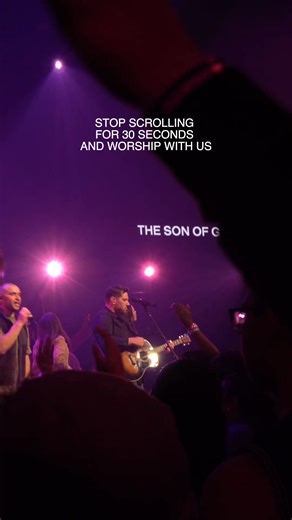 Take a moment to lift up the name above all names! 🙌 "Behold the Lamb of God who takes away the sins of the world." John 1:29 | Hillsong Worship
