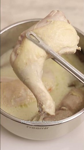Ayam Pop khas Minang! Dimasak sampai bumbu meresap sempurna, ikutin resep ini dijamin enak pol 💯