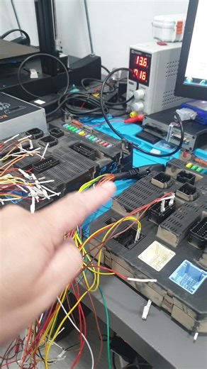 Clonación BSI Valeo: Proceso de Clonación de Unidad Electrónica de Coches