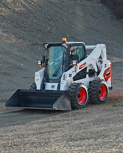 2.4M views · 2.8K reactions | Built to lift. Designed to reach. Ready to work—The S650  Get more info here: https://bobcat.click/LA-s650 Contact your local dealer: https://bobcat.click/dealer-locatorLA | Bobcat Asia Pacific & Latin America | Facebook