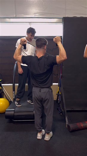 @medicinethroughmovement on Instagram: "Upper body workout⚡️🤙🏼 #lifting #training #mobilitytraining #workout"