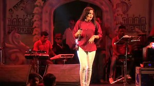5.9M views · 214K reactions | Open Stage performance by Mandira Sarkar. Live Band : Internet musical troup. Video curtesy : Lokenath studio live Song : Choli ke peeche kya hai. Singer : Alka yagnik , Ila arun. Music : Laxmikant pyarelaal. Lyrics : Anand bakshi. Film : Khalnayak(1993). | Mandira sarkar | Facebook
