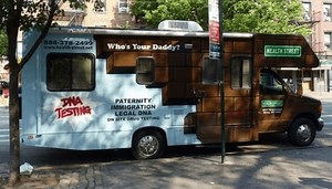 VIDEO Paternitatea se poate testa „pe patru roți“