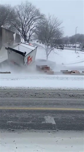 FedEx Trailer Breaks Through Overpass, Hangs Above Road 🚚❄️
