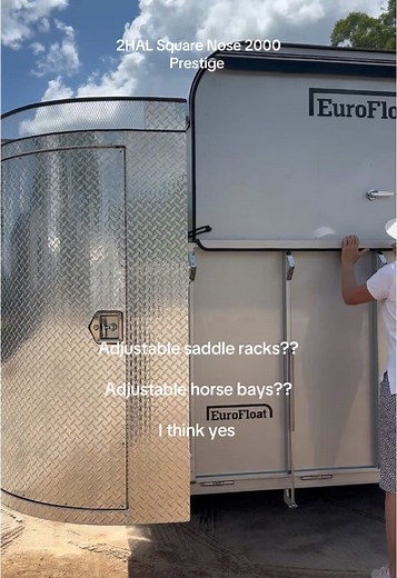 Discover Adjustable Horse Floats for Equestrian Riders