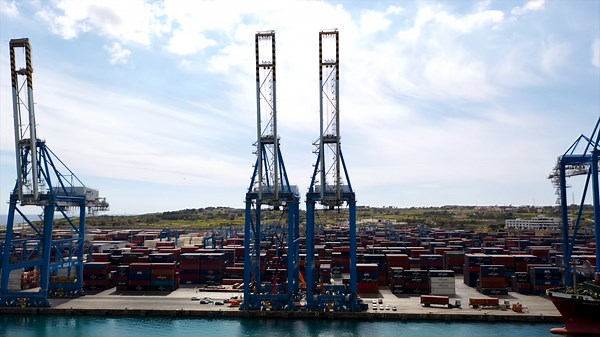 Curious to know how we shipped two huge cranes from Malta to Marseille? Our expert teams worked with a specialist partner, Fagioli, on this complex #logistics project, which involved engineering preparations, reinforcements and sea fastenings, loading and unloading and the sea transfer itself. Read the case study here: https://www.cevalogistics.com/en/who-we-are/case-studies/relocating-two-ship-to-shore-cranes #CEVALogistics #ResponsiveLogisticsforYou #projectlogistics #industrialprojects | CEVA