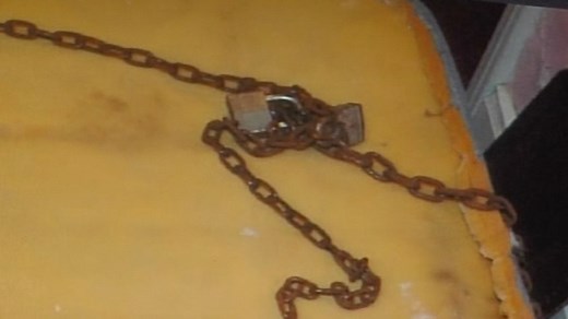 Prosecutors: Women kept chained to the wall