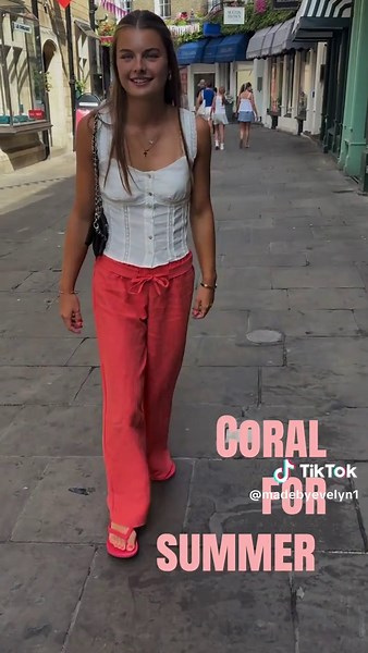 Wearing coral for the summer in my new coral linens⭐️ #summer #coral #linen #handmade #foruyou