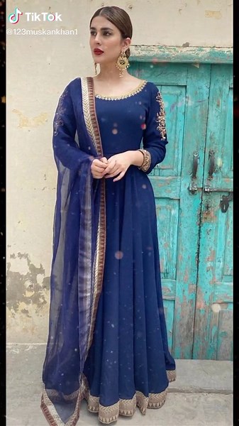 Fashion Tips: Stylish Black and Blue Outfit Combinations for Women