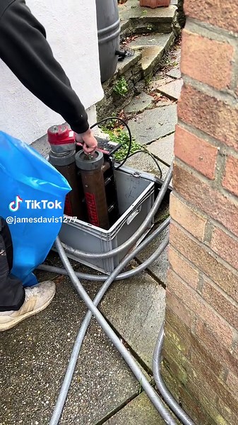 Improving Heating Efficiency with Powerflushing