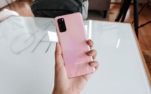 Samsung Galaxy S20 Review