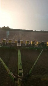 john deere 4555 and 1770 sixteen row vac planter