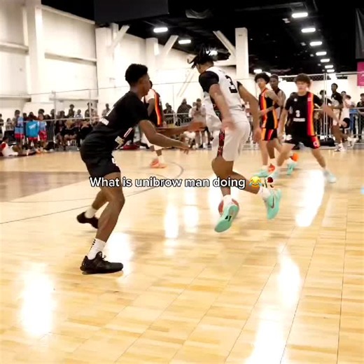 Like bro quit shooting 🙏🏻😂 #rodwaveelite #rwe #rwebasketball #camwilder #camwilderaau