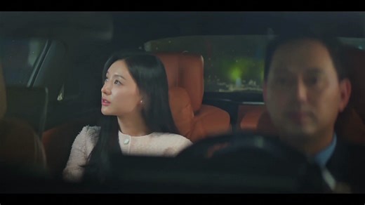 10K reactions · 3.2K shares | “‘I met my first love on a bus,’ she said. ‘But you don’t take the bus,’he replied. What he didn’t know, was the night he confessed… was the night she followed and the moment she fell.  #kimjiwon #김지원 #김수현 #kimsoohyun #queenoftears #눈물의여왕 Crdts to X: uphoria_ | Kim Kim | Facebook