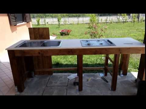 Cucina esterna in legno faidate