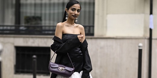 Here’s How You Can Make Any Bra Strapless In a Pinch