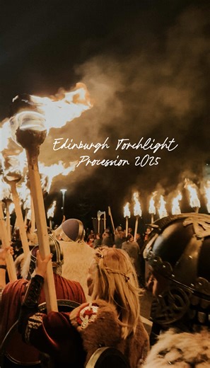 Edinburghs Torchlight Procession 2025 #edinburgh #scotland #visitscotand #visitedinburgh #vikings