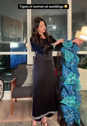 Ap konsi ho? 😂 Wearing @zahaz_offical #desiwomen #weddingseason #comedyvideo #funnyvideos #foryou