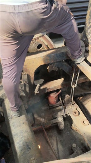 Removal of the spring of WP 7200 was carried out in POH.”#steamengine #railway #steamlocomotive