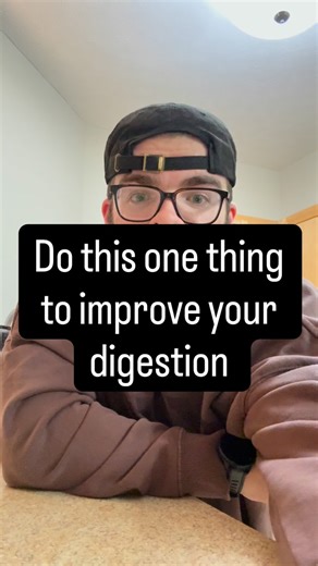 Anthony Spada | Functional Health and Bodybuilding Coach on Instagram: "Honestly irregular digestion is as much of a nervous system issue than it is an actual digestive issue I had a guy come to me recently with what was perceived low stomach acid: acid refluxx, hunger was low, nutrient absorption was poor, energy was low, etc During our call the first thing we touched on was the habits around eating Constant stimulation during eating will create a response in the body to not produce enough stom