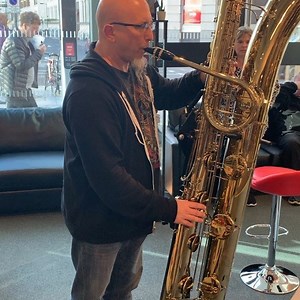 Ok...CONTRA BASS SAXOPHONE!!! Daaaaamn what a day! Huge thanks to mike and jean Sax.co.uk for their hospitality and expertise. Wish I could take this bad boy home with me!!! Woooooooooo #saxlife #horns Dave Matthews Band | Jeff Coffin Music