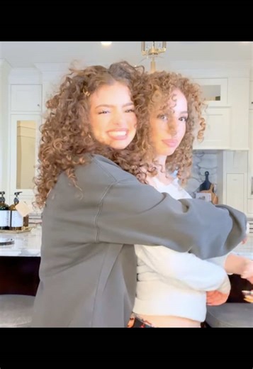 I love them so much🫶❤️#fyp @Eliana Kalogeras @demitrakalogeras @curlyswirlywurly