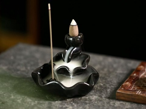 Waterfall Incense Burner, Lotus Backflow Incense Holder Ceramic Censer Cones Sticks Porcelain Holder with 10 Free Mixed Aromatherapy Cones