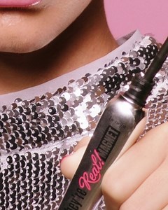 6.2K views · 255 reactions | Mascara with a magnetic force! They're Real! Magnet Mascara gives you EXTREME LENGTH with up to 40% longer lashes! Available NOW! | Benefit Cosmetics | Facebook