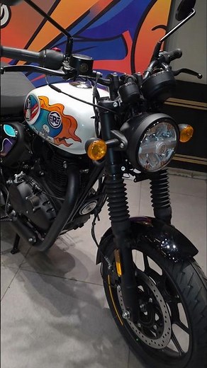 New 2026 Royal Enfield Hunter 350 - Moonshot White