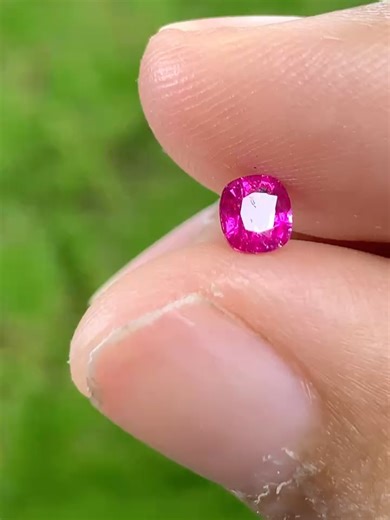 Cobaltspinel_Lethaonhigemstone on Instagram: "❤️🔥 RED RUBY – CLEAN & BRIGHT FIRE ❤️🔥 Natural red ruby with lively sparkle and strong brilliance. Clean clarity, eye-catching look, ideal for fine jewelry designs. 🔹 Stone ID: 04082515 🔹 Weight: 0.48 ct 🔹 Size: 4.3 x 3.9 x 2.87 mm 🔹 Price: 20 usd 👉 In stock – bright fire – unheat-untreated #redruby #naturalruby #rubygemstone #cleangem #finegemstone"